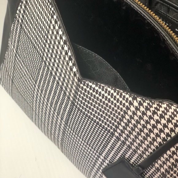 Handbag - Picture 9 of 9